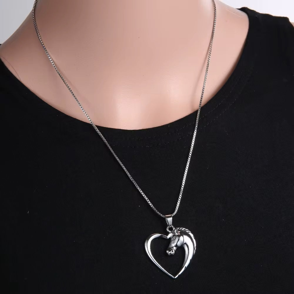 FoalFancy™ | Pronkende Pony Hanger Ketting