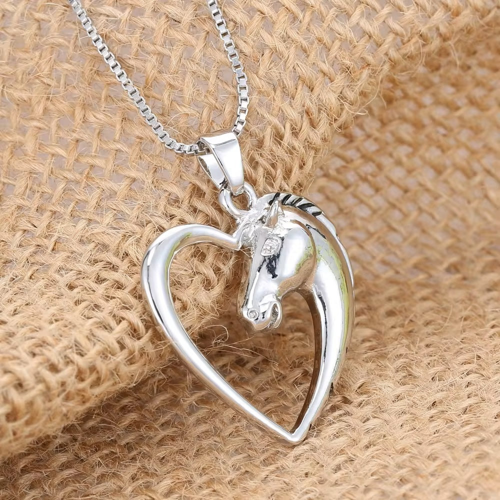 FoalFancy™ | Pronkende Pony Hanger Ketting